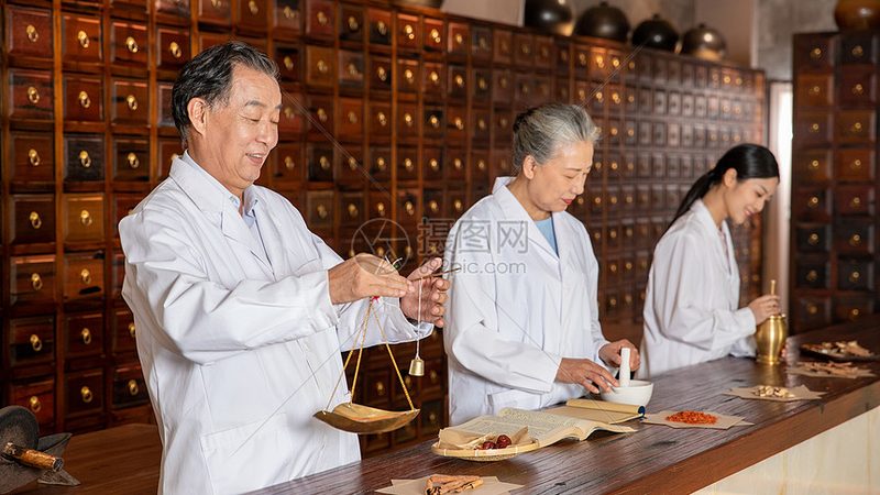 刮痧板，厚与薄的奥秘