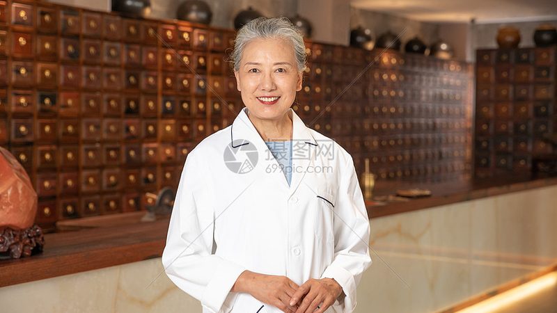 多功能中医康复床：尺寸规格与适用场景解析